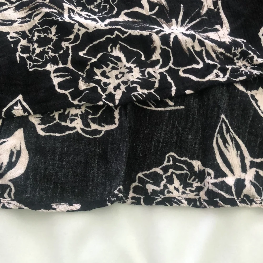 Free People oversized free style high low long sleeve blouse w V-neck front